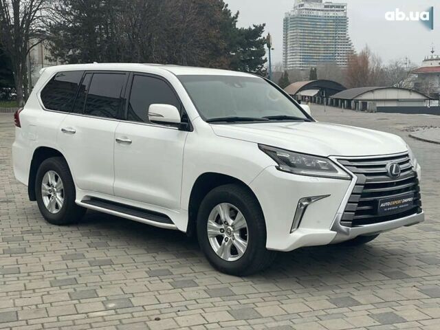 Лексус ЛХ, объемом двигателя 4.5 л и пробегом 143 тыс. км за 61700 $, фото 3 на Automoto.ua