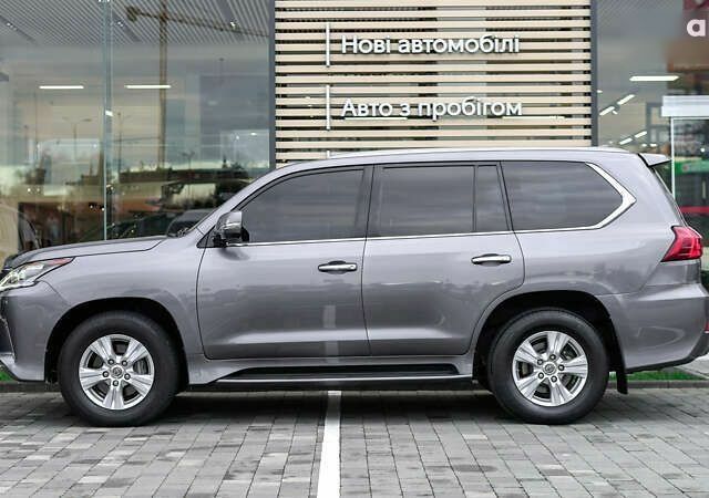 Лексус ЛХ, об'ємом двигуна 4.5 л та пробігом 139 тис. км за 64224 $, фото 2 на Automoto.ua