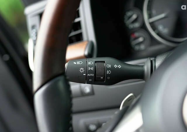 Лексус ЛХ, об'ємом двигуна 4.5 л та пробігом 68 тис. км за 72011 $, фото 21 на Automoto.ua