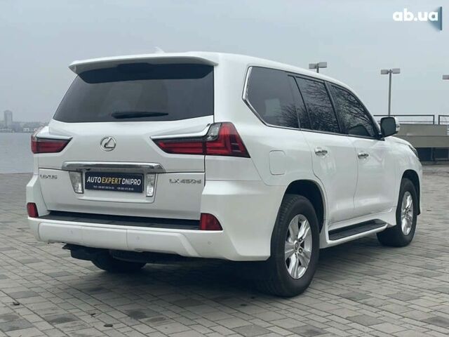 Лексус ЛХ, объемом двигателя 4.5 л и пробегом 143 тыс. км за 61700 $, фото 8 на Automoto.ua