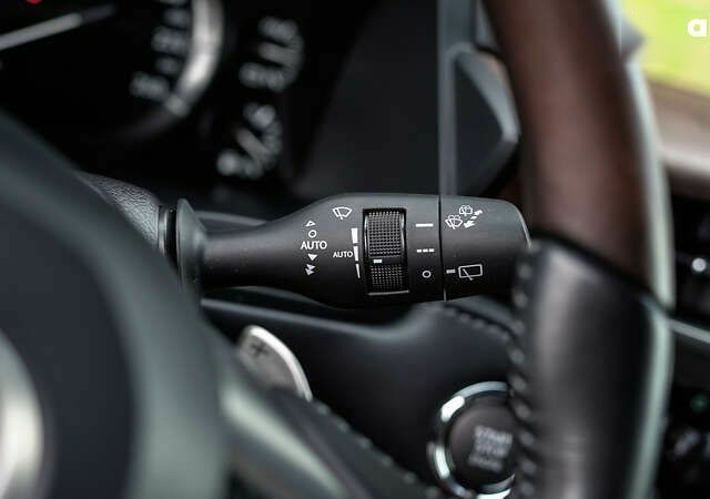 Лексус ЛХ, об'ємом двигуна 4.5 л та пробігом 68 тис. км за 72011 $, фото 22 на Automoto.ua