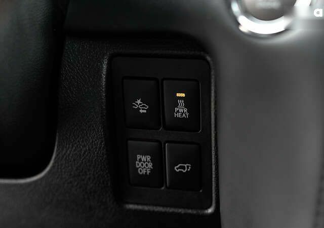 Лексус ЛХ, об'ємом двигуна 4.5 л та пробігом 68 тис. км за 72011 $, фото 26 на Automoto.ua