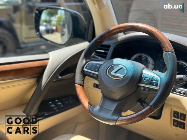 Лексус ЛХ, объемом двигателя 4.5 л и пробегом 157 тыс. км за 54000 $, фото 14 на Automoto.ua