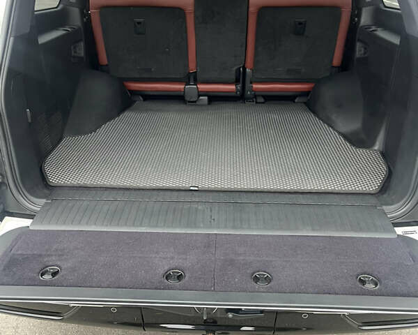Лексус ЛХ, об'ємом двигуна 4.5 л та пробігом 119 тис. км за 63000 $, фото 9 на Automoto.ua