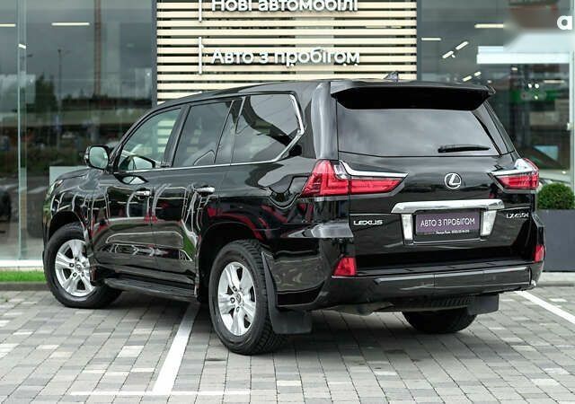 Лексус ЛХ, об'ємом двигуна 4.5 л та пробігом 68 тис. км за 72011 $, фото 1 на Automoto.ua