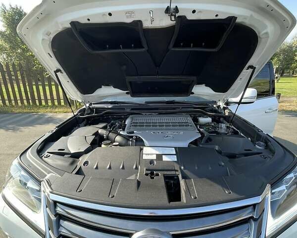 Лексус ЛХ, объемом двигателя 4.46 л и пробегом 54 тыс. км за 74654 $, фото 14 на Automoto.ua