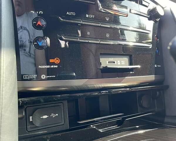 Лексус ЛХ, объемом двигателя 4.46 л и пробегом 54 тыс. км за 74654 $, фото 21 на Automoto.ua