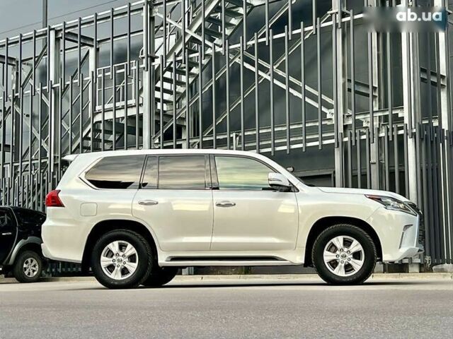 Лексус ЛХ, об'ємом двигуна 4.5 л та пробігом 114 тис. км за 63900 $, фото 1 на Automoto.ua