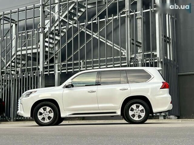 Лексус ЛХ, об'ємом двигуна 4.5 л та пробігом 114 тис. км за 63900 $, фото 6 на Automoto.ua