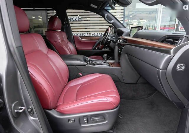 Лексус ЛХ, об'ємом двигуна 4.5 л та пробігом 139 тис. км за 64224 $, фото 5 на Automoto.ua