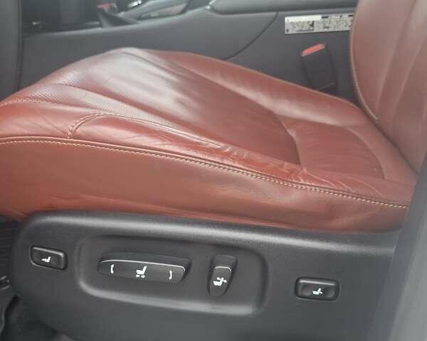 Лексус ЛХ, об'ємом двигуна 5.7 л та пробігом 190 тис. км за 61000 $, фото 19 на Automoto.ua