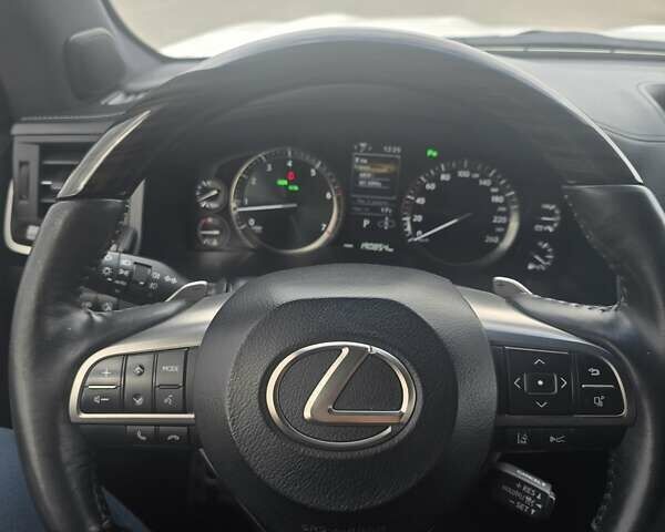 Лексус ЛХ, об'ємом двигуна 5.7 л та пробігом 190 тис. км за 61000 $, фото 17 на Automoto.ua