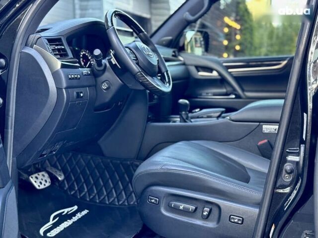 Лексус ЛХ, объемом двигателя 5.7 л и пробегом 81 тыс. км за 79900 $, фото 22 на Automoto.ua