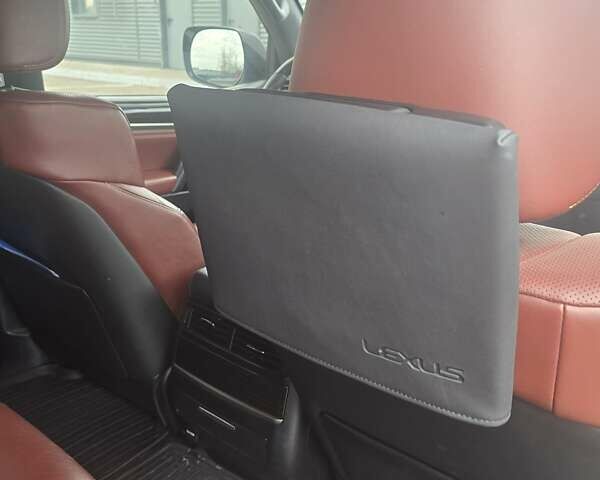 Лексус ЛХ, об'ємом двигуна 5.7 л та пробігом 190 тис. км за 61000 $, фото 13 на Automoto.ua