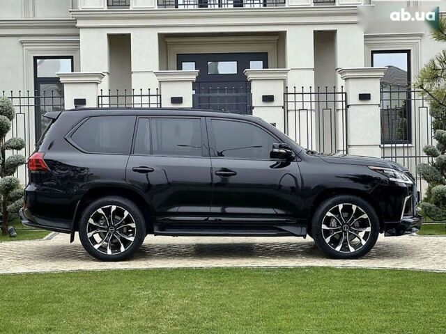 Лексус ЛХ, объемом двигателя 5.7 л и пробегом 27 тыс. км за 95000 $, фото 15 на Automoto.ua