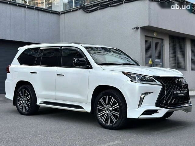 Лексус ЛХ, объемом двигателя 5.7 л и пробегом 118 тыс. км за 80000 $, фото 12 на Automoto.ua