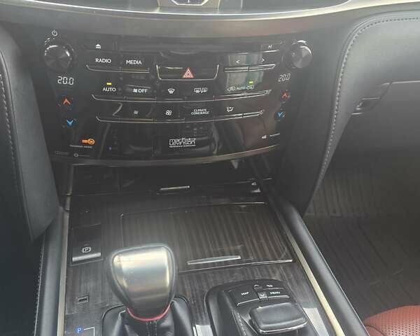 Лексус ЛХ, об'ємом двигуна 5.7 л та пробігом 190 тис. км за 61000 $, фото 18 на Automoto.ua