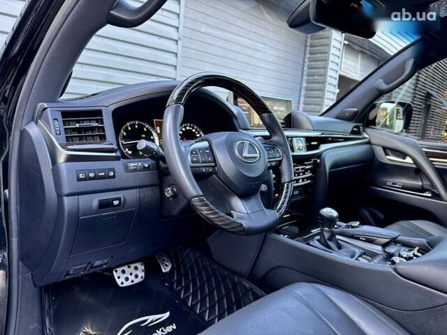 Лексус ЛХ, объемом двигателя 5.7 л и пробегом 81 тыс. км за 79900 $, фото 23 на Automoto.ua
