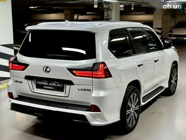 Лексус ЛХ, объемом двигателя 5.7 л и пробегом 118 тыс. км за 83000 $, фото 17 на Automoto.ua