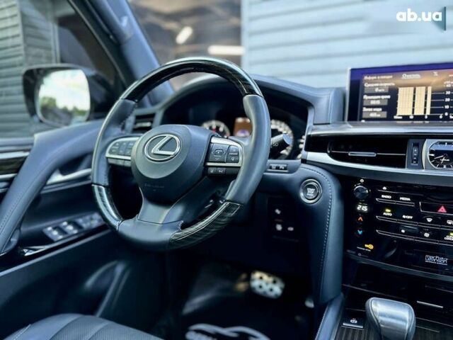 Лексус ЛХ, объемом двигателя 5.7 л и пробегом 81 тыс. км за 79900 $, фото 21 на Automoto.ua