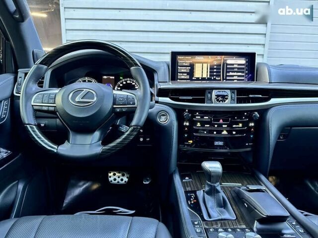 Лексус ЛХ, объемом двигателя 5.7 л и пробегом 81 тыс. км за 79900 $, фото 19 на Automoto.ua