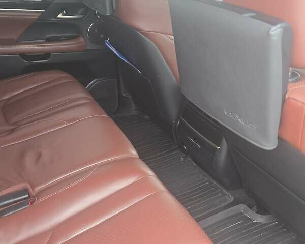Лексус ЛХ, об'ємом двигуна 5.7 л та пробігом 190 тис. км за 61000 $, фото 14 на Automoto.ua