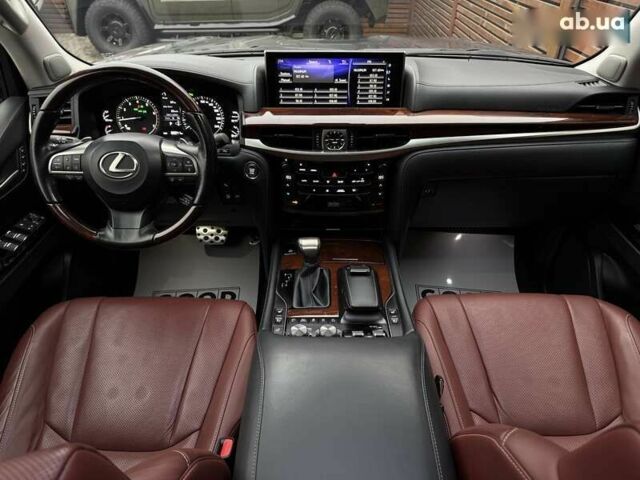 Лексус ЛХ, объемом двигателя 0 л и пробегом 88 тыс. км за 85000 $, фото 10 на Automoto.ua