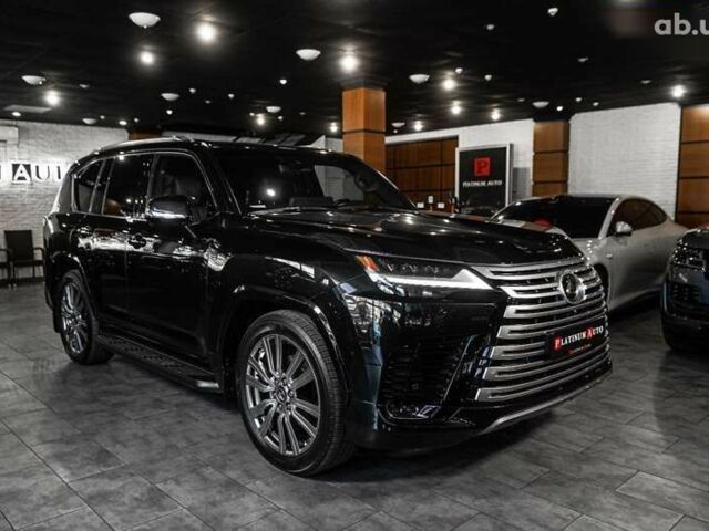 Лексус ЛХ, объемом двигателя 3.5 л и пробегом 35 тыс. км за 128500 $, фото 2 на Automoto.ua