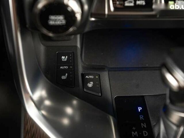 Лексус ЛХ, объемом двигателя 3.5 л и пробегом 35 тыс. км за 128500 $, фото 18 на Automoto.ua