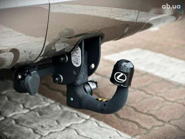 Лексус ЛХ, объемом двигателя 3.4 л и пробегом 30 тыс. км за 121000 $, фото 15 на Automoto.ua