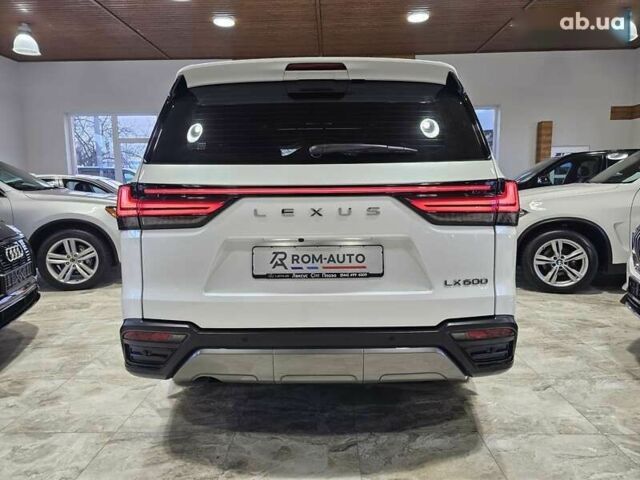 Лексус ЛХ, объемом двигателя 3.5 л и пробегом 12 тыс. км за 127500 $, фото 16 на Automoto.ua