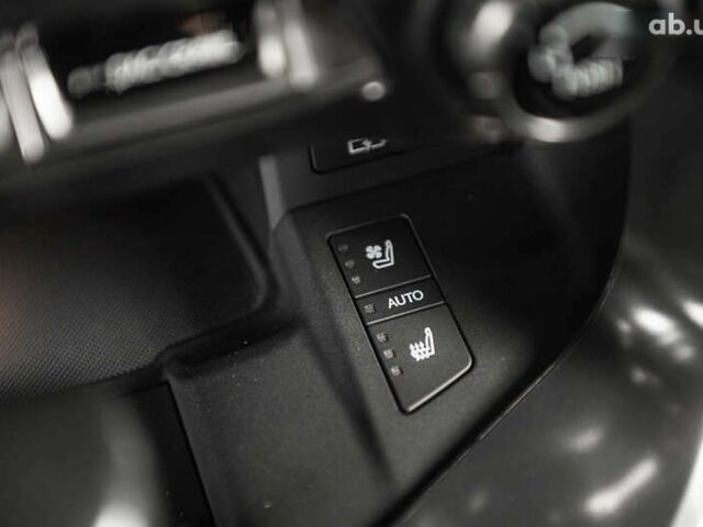 Лексус ЛХ, об'ємом двигуна 3.4 л та пробігом 23 тис. км за 119999 $, фото 26 на Automoto.ua