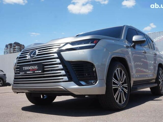 Лексус ЛХ, объемом двигателя 3.4 л и пробегом 8 тыс. км за 125000 $, фото 8 на Automoto.ua