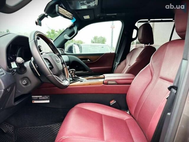 Лексус ЛХ, объемом двигателя 3.4 л и пробегом 30 тыс. км за 121000 $, фото 18 на Automoto.ua