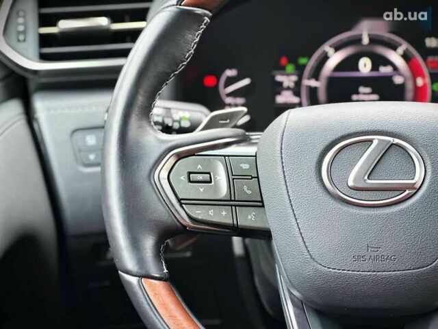 Лексус ЛХ, объемом двигателя 3.4 л и пробегом 30 тыс. км за 121000 $, фото 27 на Automoto.ua