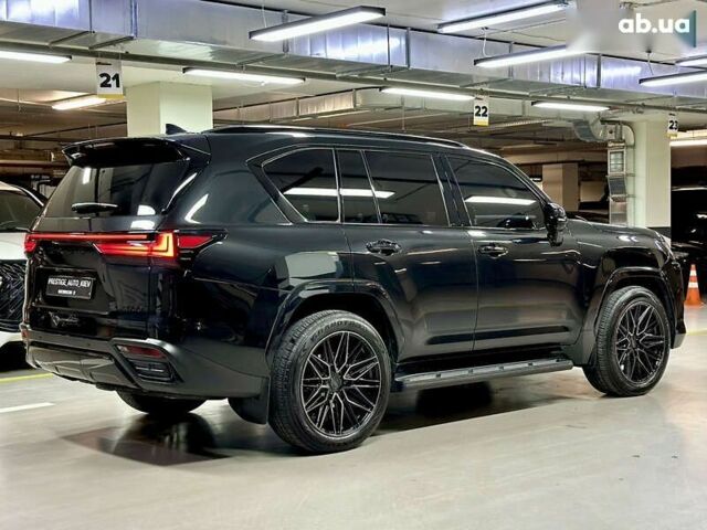 Лексус ЛХ, объемом двигателя 3.5 л и пробегом 28 тыс. км за 135000 $, фото 16 на Automoto.ua