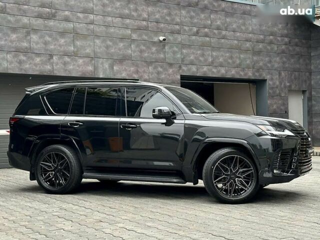 Лексус ЛХ 2022 в Киеве на Automoto.ua Лексус ЛХ, объемом двигателя 3.5 л и пробегом 28 тыс. км за 135000 $, фото 4 на Automoto.ua