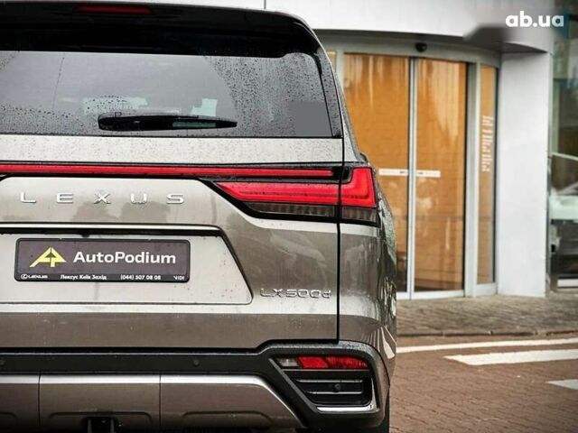 Лексус ЛХ, объемом двигателя 3.4 л и пробегом 30 тыс. км за 121000 $, фото 11 на Automoto.ua