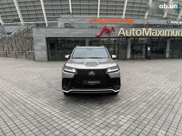 Лексус ЛХ, объемом двигателя 3.4 л и пробегом 47 тыс. км за 111111 $, фото 1 на Automoto.ua