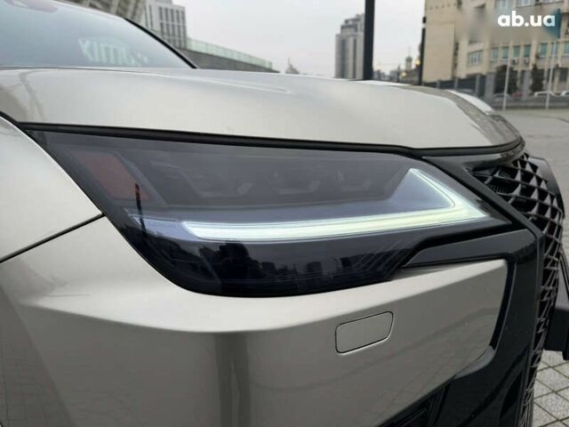 Лексус ЛХ, объемом двигателя 3.4 л и пробегом 47 тыс. км за 111111 $, фото 8 на Automoto.ua