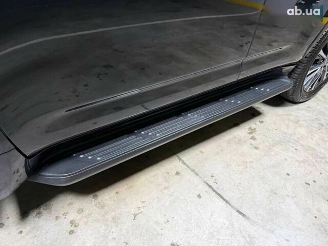 Лексус ЛХ, объемом двигателя 3.4 л и пробегом 35 тыс. км за 117500 $, фото 26 на Automoto.ua