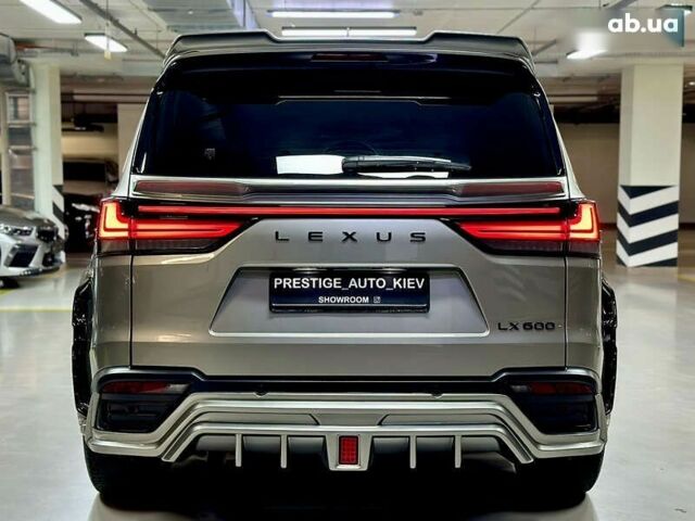 Лексус ЛХ, объемом двигателя 3.5 л и пробегом 95 тыс. км за 128000 $, фото 16 на Automoto.ua