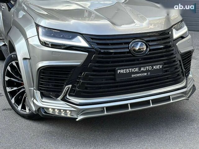 Лексус ЛХ, объемом двигателя 3.5 л и пробегом 95 тыс. км за 127000 $, фото 4 на Automoto.ua
