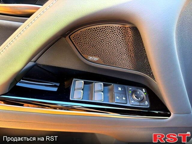 Лексус ЛХ, объемом двигателя 33 л и пробегом 7 тыс. км за 122800 $, фото 9 на Automoto.ua