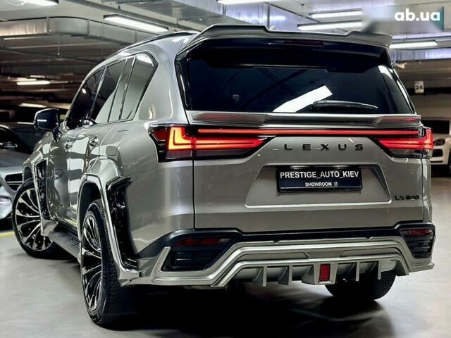 Лексус ЛХ, объемом двигателя 3.5 л и пробегом 95 тыс. км за 128000 $, фото 27 на Automoto.ua