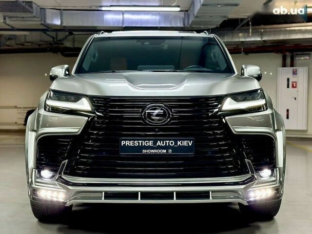 Лексус ЛХ, объемом двигателя 3.5 л и пробегом 95 тыс. км за 128000 $, фото 7 на Automoto.ua