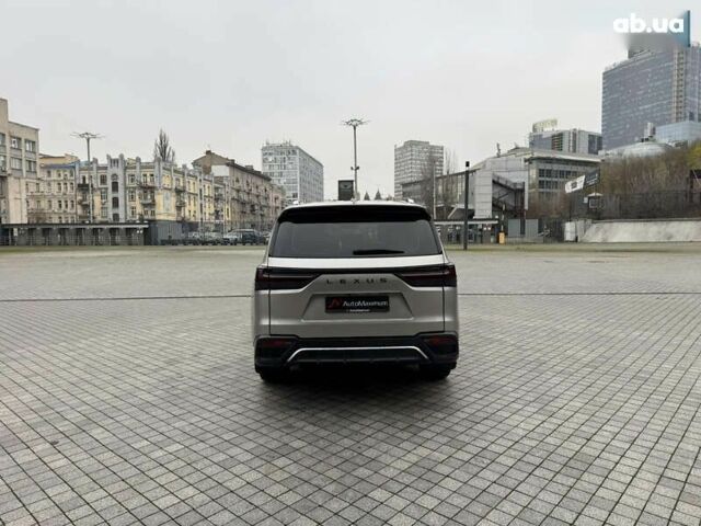 Лексус ЛХ, объемом двигателя 3.4 л и пробегом 47 тыс. км за 111111 $, фото 5 на Automoto.ua