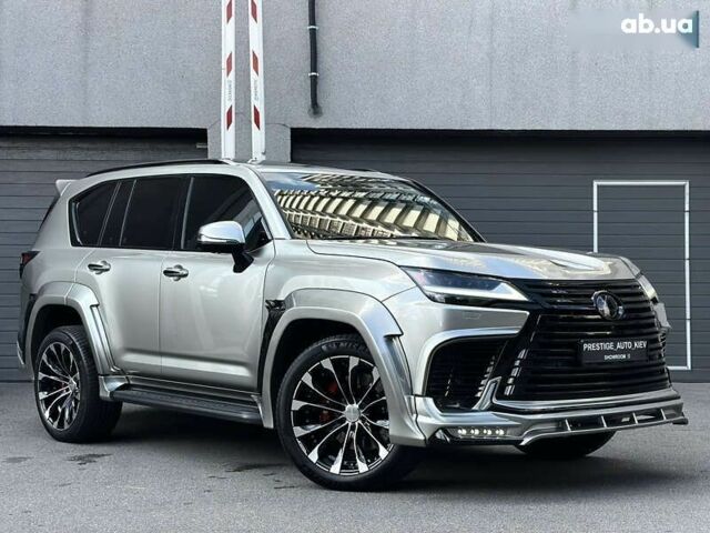 Лексус ЛХ, объемом двигателя 3.5 л и пробегом 95 тыс. км за 127000 $, фото 2 на Automoto.ua