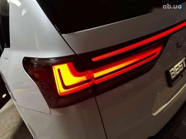 Лексус ЛХ, об'ємом двигуна 3.5 л та пробігом 15 тис. км за 117500 $, фото 28 на Automoto.ua