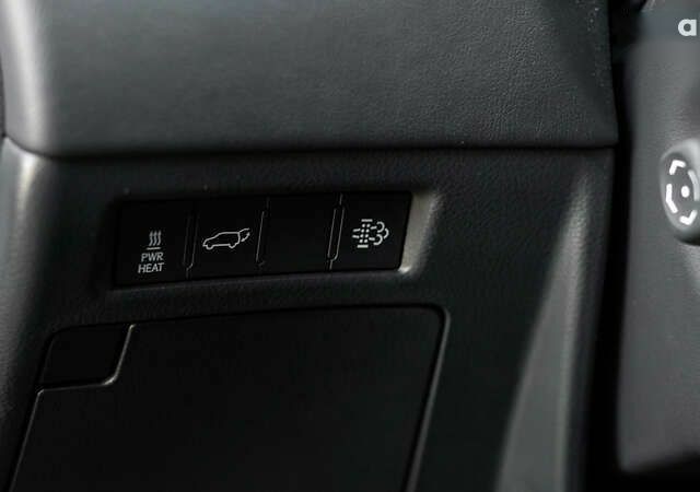 Лексус ЛХ, объемом двигателя 3.4 л и пробегом 20 тыс. км за 120018 $, фото 21 на Automoto.ua